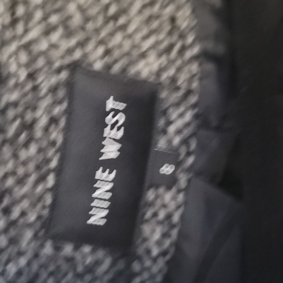 Coat - Picture 3 of 4